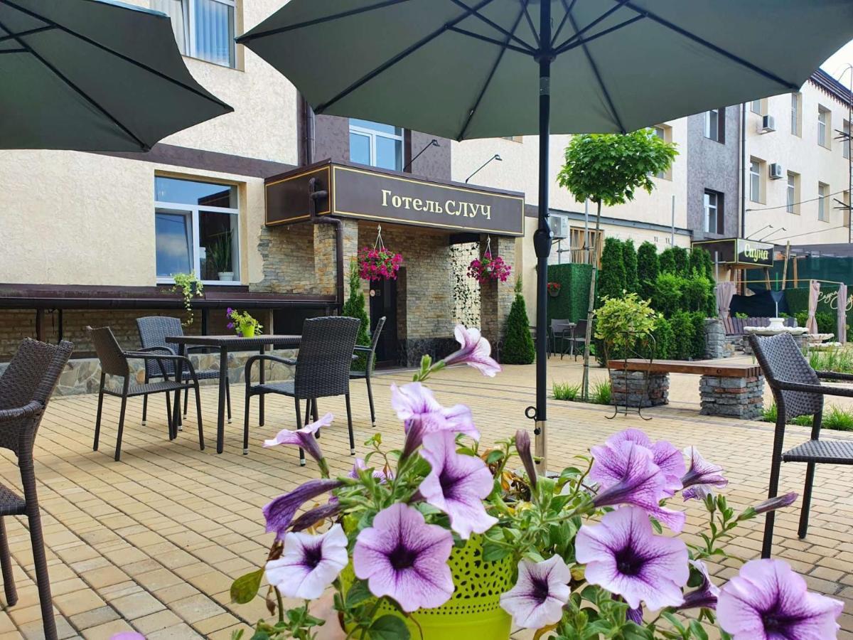 Hotel Sluch Starokostyantyniv Exterior photo