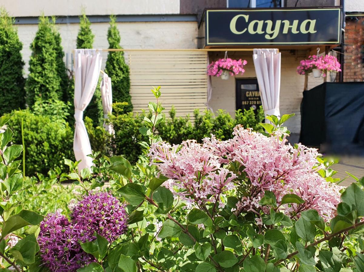 Hotel Sluch Starokostyantyniv Exterior photo