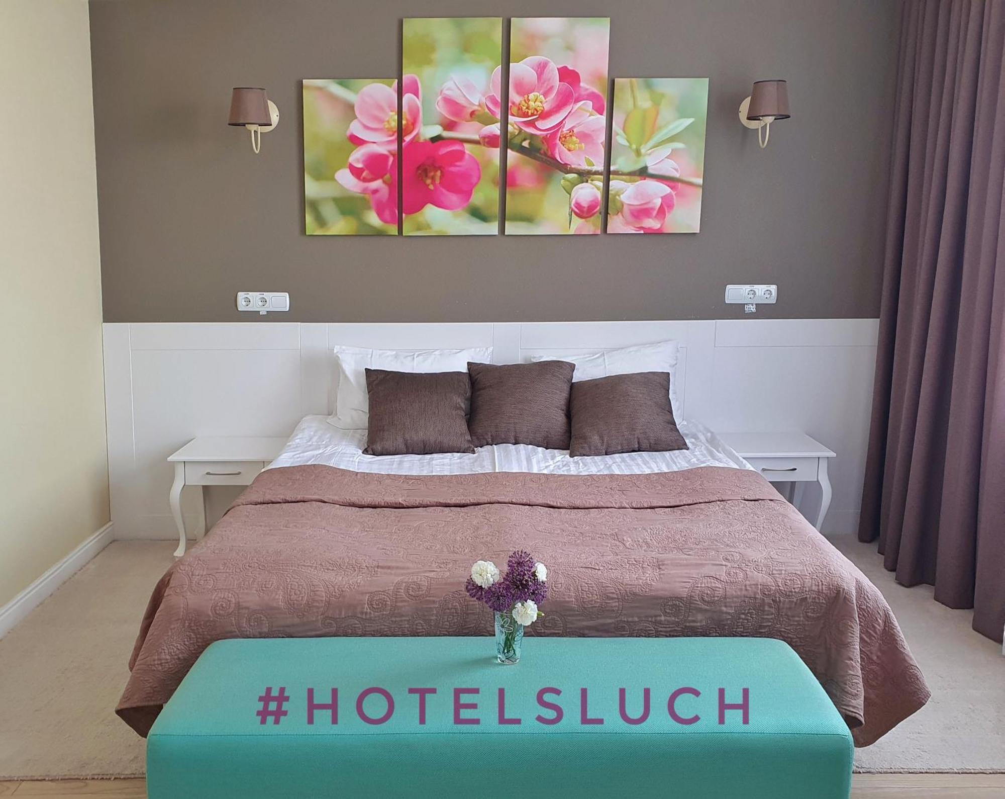 Hotel Sluch Starokostyantyniv Exterior photo